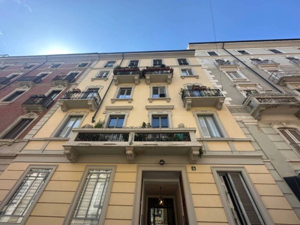 appartamento in vendita a Milano in zona Sempione