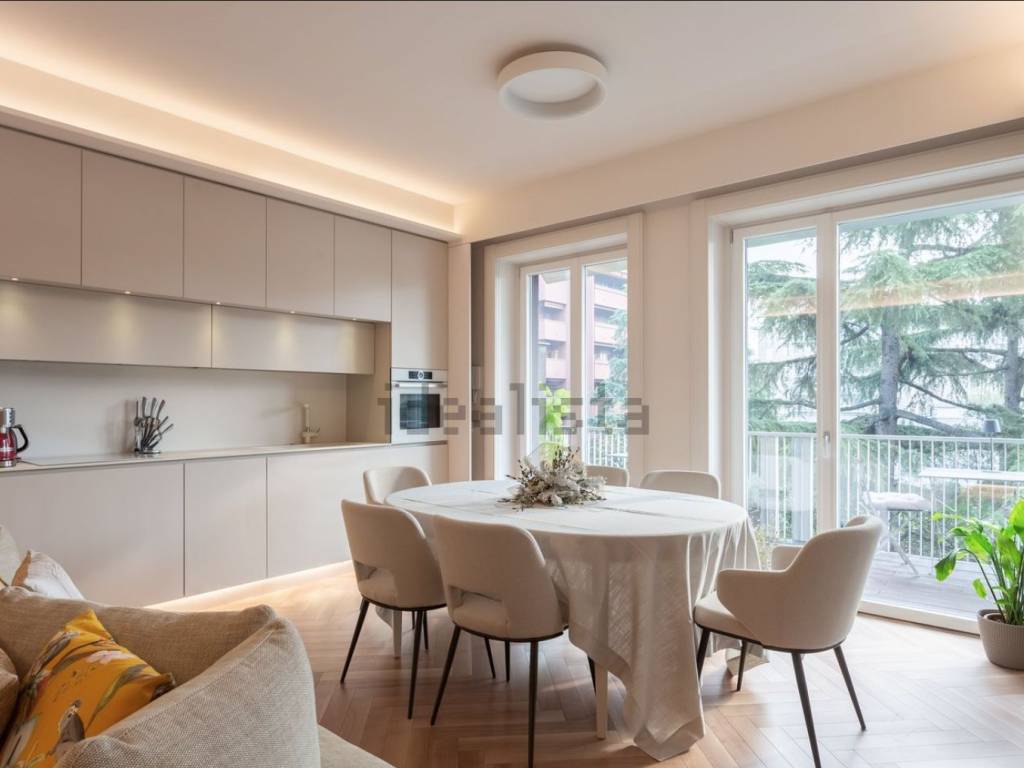 appartamento in vendita a Milano in zona Isola