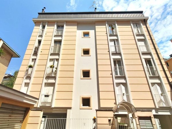 appartamento in vendita a Milano in zona Città Studi