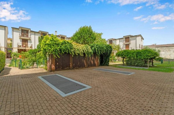 casa indipendente in vendita a Milano in zona Centro Storico