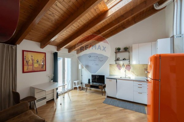 appartamento in vendita a Milano in zona San Cristoforo