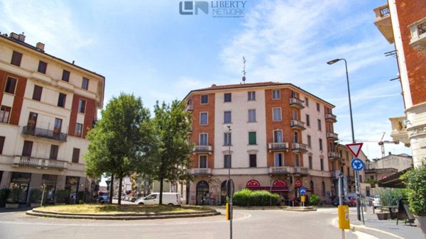 appartamento in vendita a Milano in zona San Cristoforo