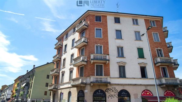 appartamento in vendita a Milano in zona Porta Genova