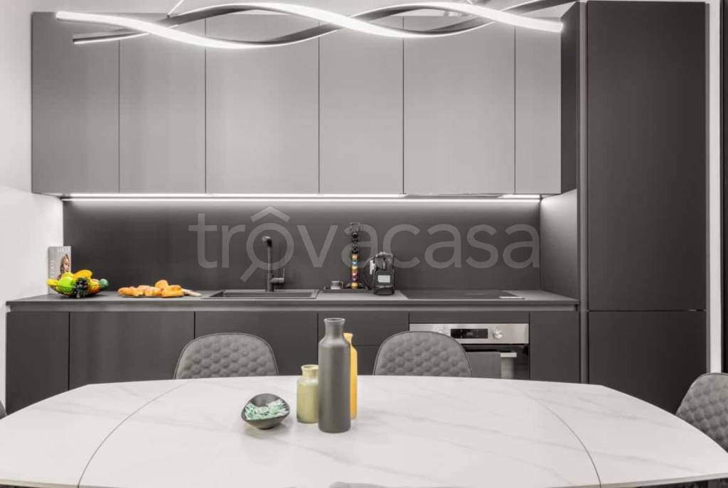 appartamento in vendita a Milano in zona Ponte Seveso