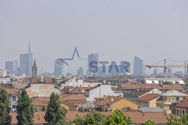 appartamento in vendita a Milano in zona Morivione