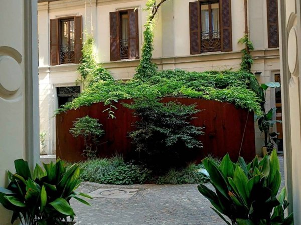 appartamento in vendita a Milano in zona Porta Garibaldi