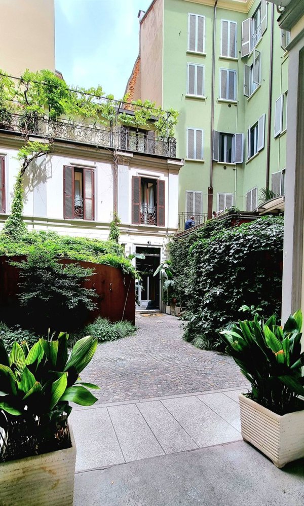 appartamento in vendita a Milano in zona Porta Garibaldi