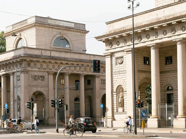 appartamento in vendita a Milano in zona Centro Direzionale