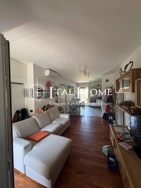 appartamento in vendita a Milano in zona Vigentino