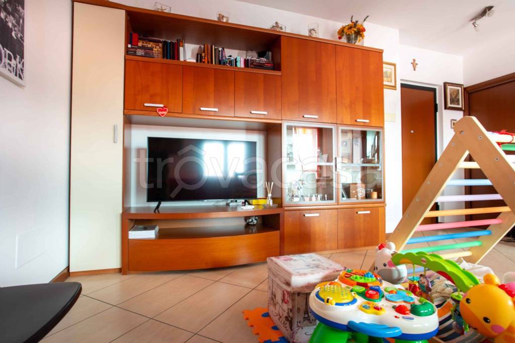 appartamento in vendita a Milano in zona Vigentino