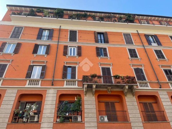 appartamento in vendita a Milano in zona Isola