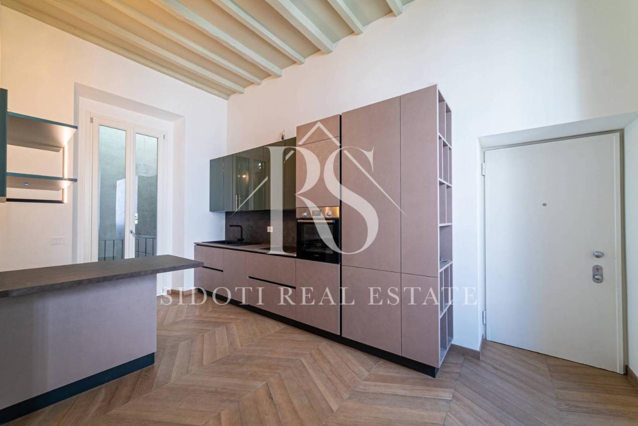 appartamento in vendita a Milano in zona Brera