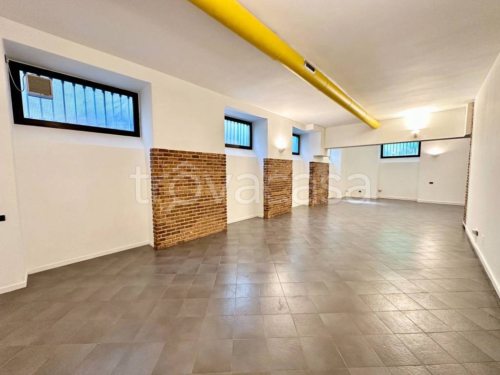 negozio in vendita a Milano