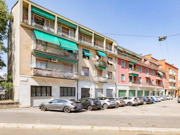 appartamento in vendita a Milano in zona Vigentino