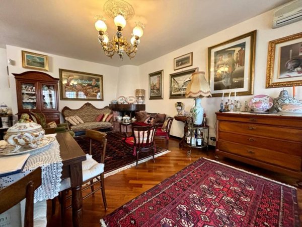 appartamento in vendita a Milano in zona Famagosta