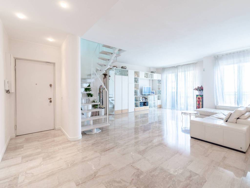 appartamento in vendita a Milano in zona Porta Vittoria