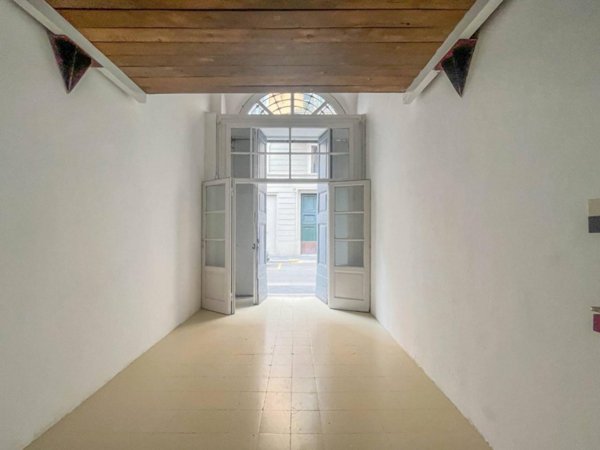 appartamento in vendita a Milano in zona Porta Genova