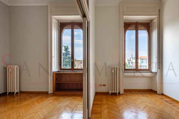 appartamento in vendita a Milano in zona Sempione