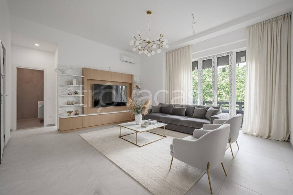 appartamento in vendita a Milano in zona Maggiolina