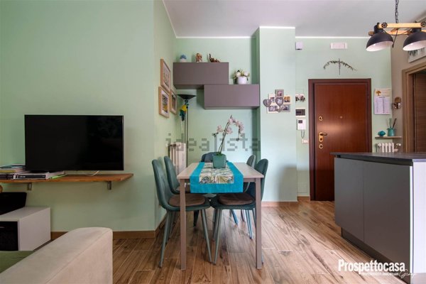 appartamento in vendita a Milano in zona Lorenteggio