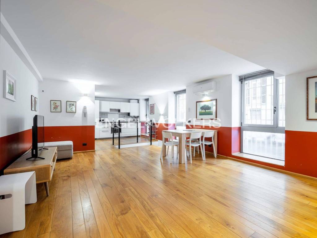 appartamento in vendita a Milano in zona Guastalla