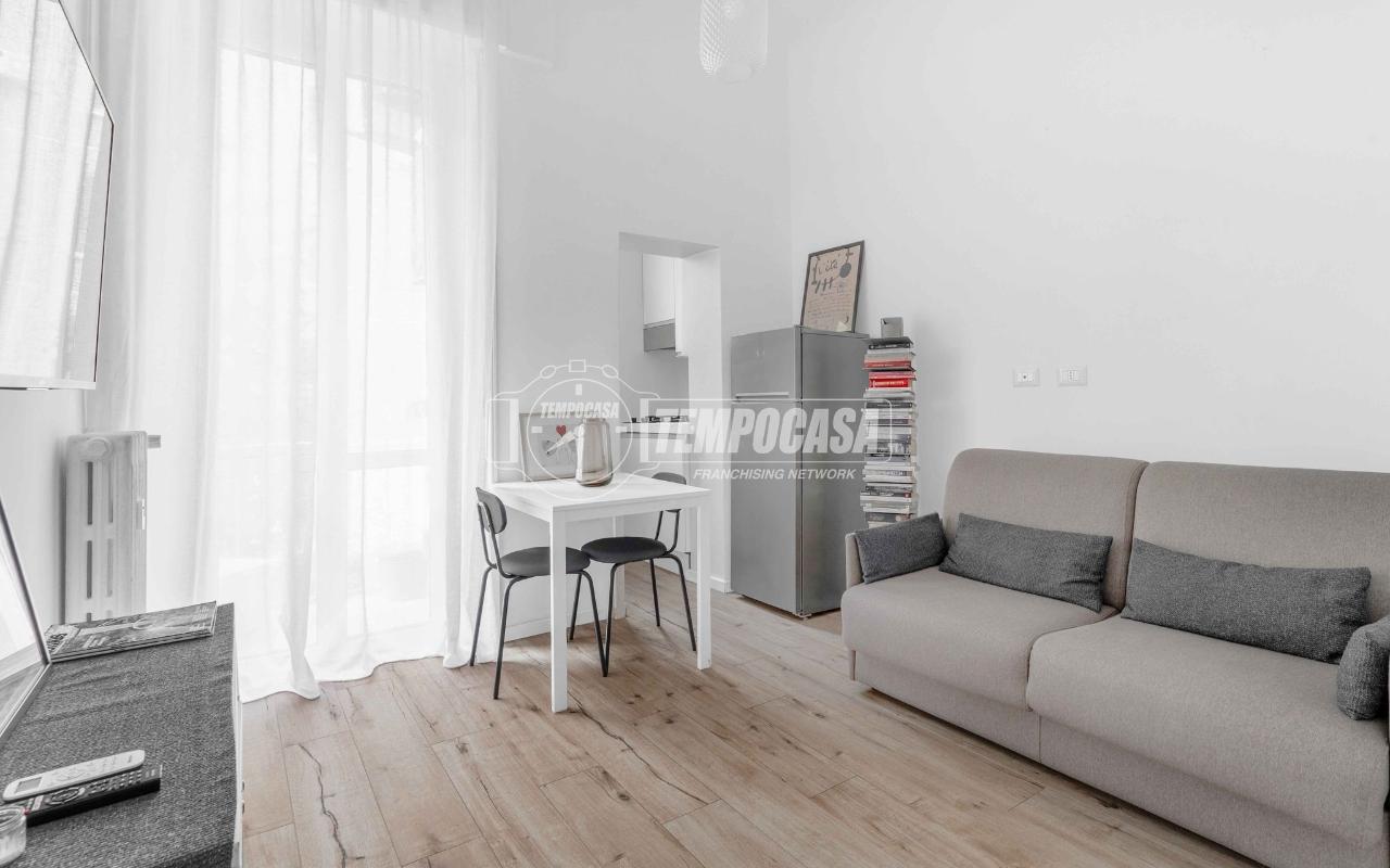 appartamento in vendita a Milano in zona Morivione