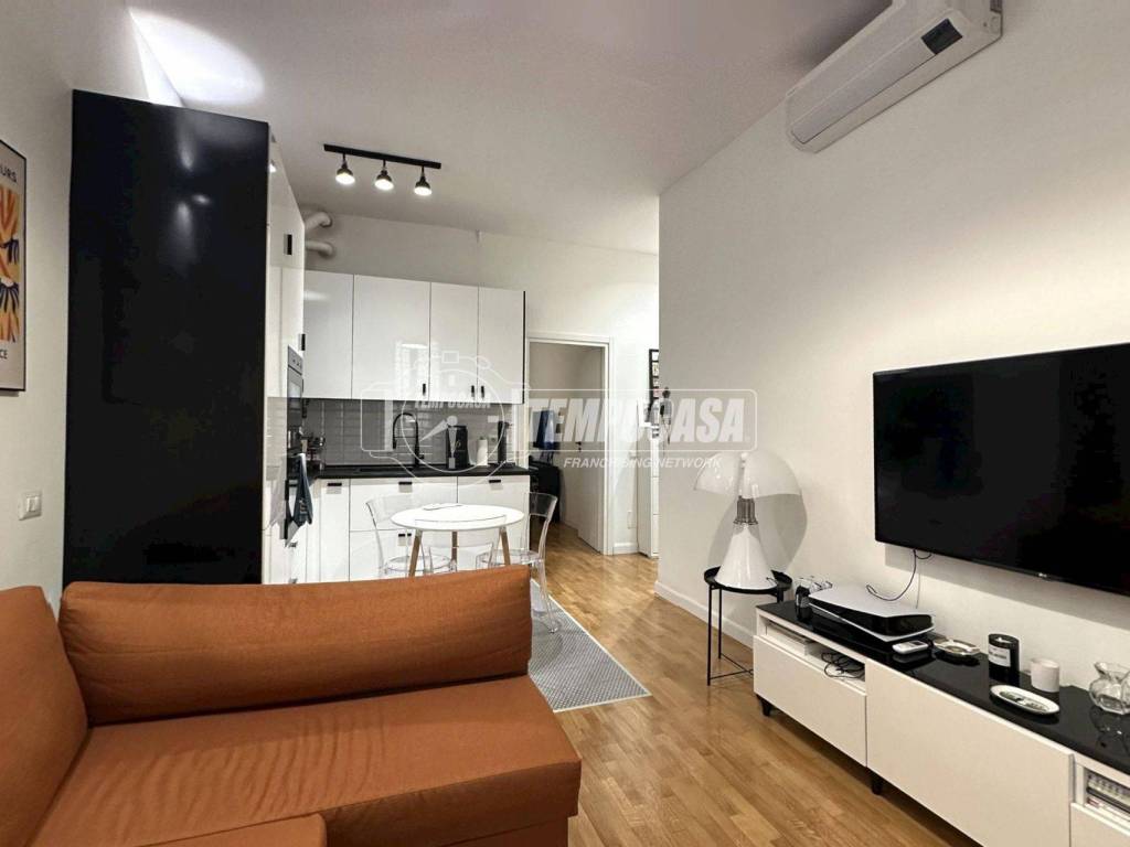 appartamento in vendita a Milano in zona Centro Direzionale