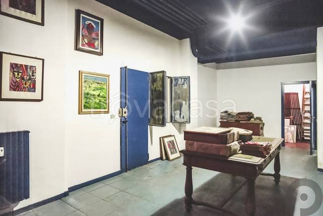 appartamento in vendita a Milano in zona Sant'Ambrogio