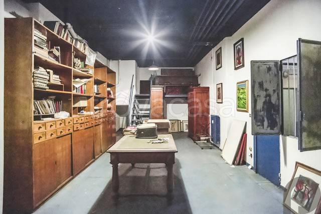 appartamento in vendita a Milano in zona Sant'Ambrogio