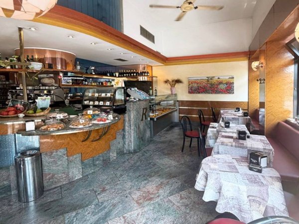 negozio in vendita a Milano in zona Centro Direzionale