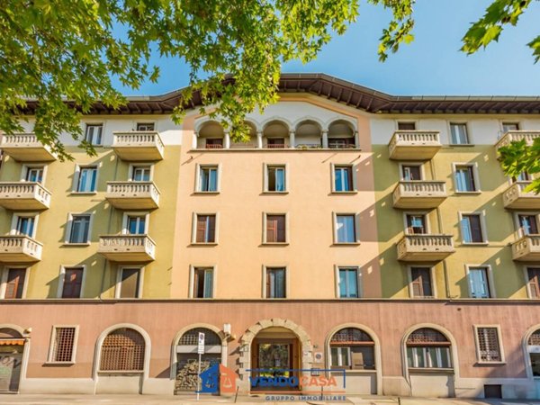 appartamento in vendita a Milano in zona Chiesa Rossa