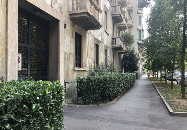appartamento in vendita a Milano in zona Porta Vittoria