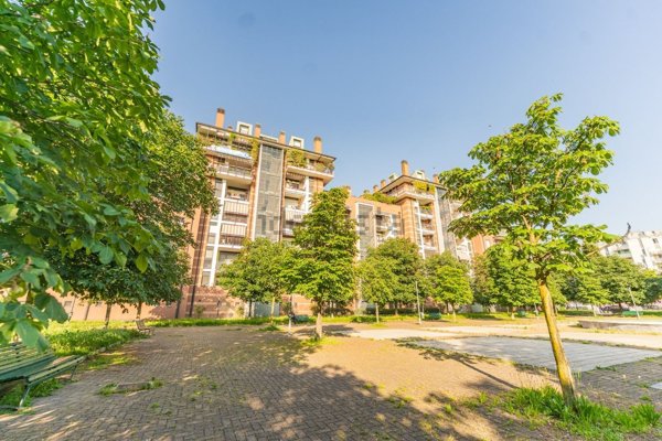 appartamento in vendita a Milano in zona Vigentino
