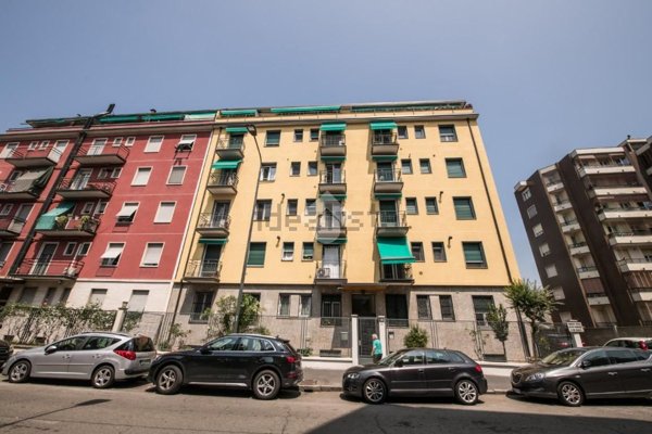 appartamento in vendita a Milano in zona Baggio