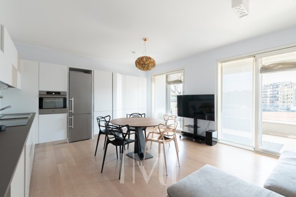 appartamento in vendita a Milano in zona Porta Genova