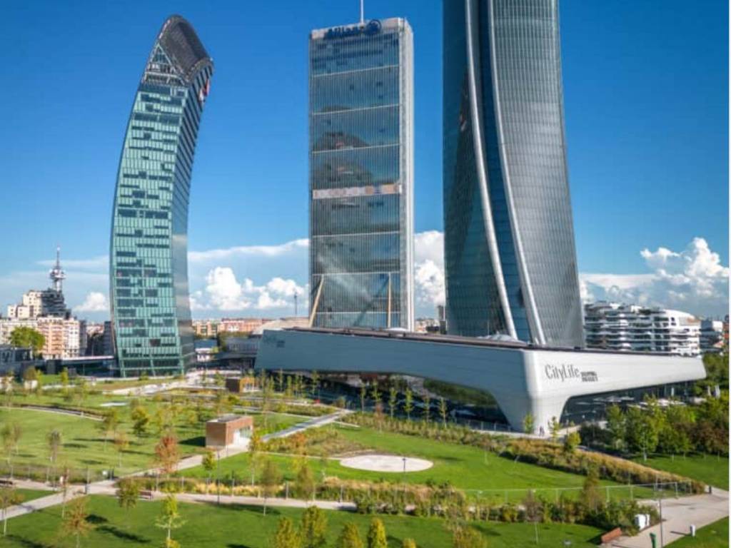 appartamento in vendita a Milano in zona Sempione