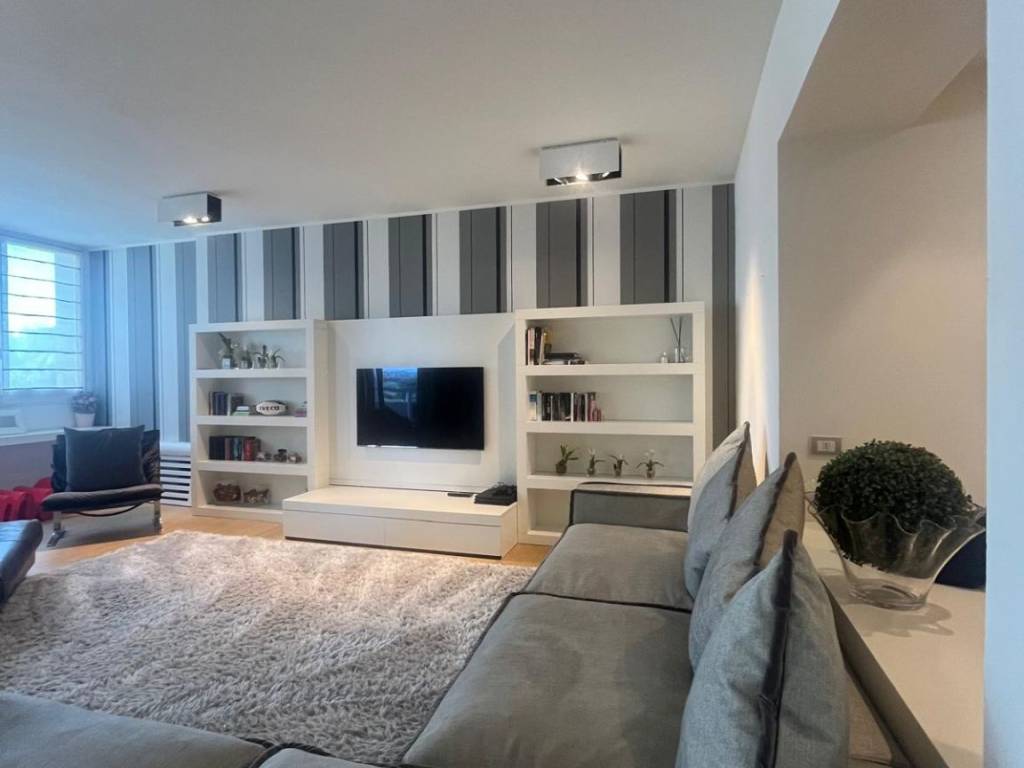 appartamento in vendita a Milano in zona San Siro