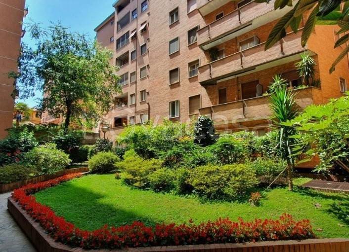 appartamento in vendita a Milano in zona Vigentino