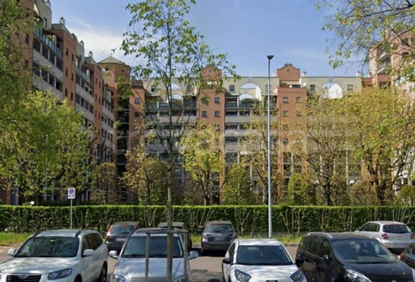 appartamento in vendita a Milano in zona Crescenzago