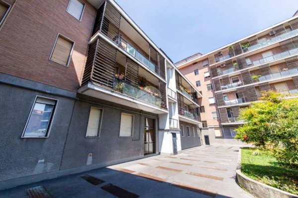 appartamento in vendita a Milano in zona Baggio
