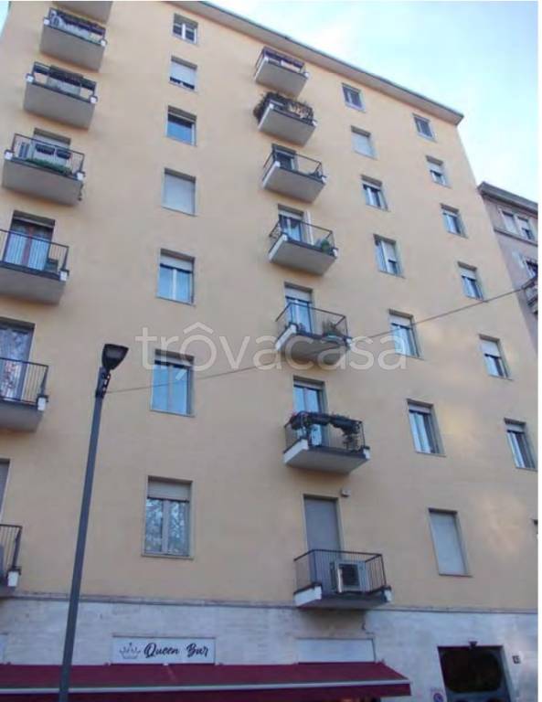 appartamento in vendita a Milano in zona Sempione