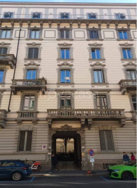 locale commerciale in vendita a Milano
