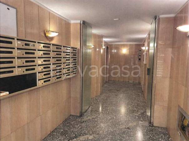 appartamento in vendita a Milano in zona Gallaratese