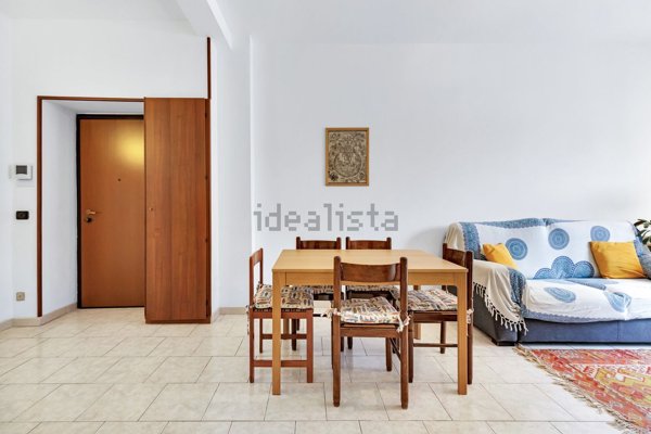 appartamento in vendita a Milano in zona Lorenteggio