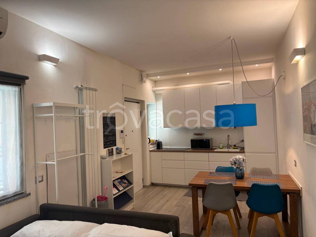 appartamento in vendita a Milano in zona Porta Ticinese