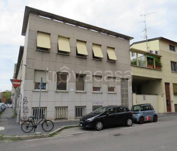 appartamento in vendita a Milano in zona Bovisa