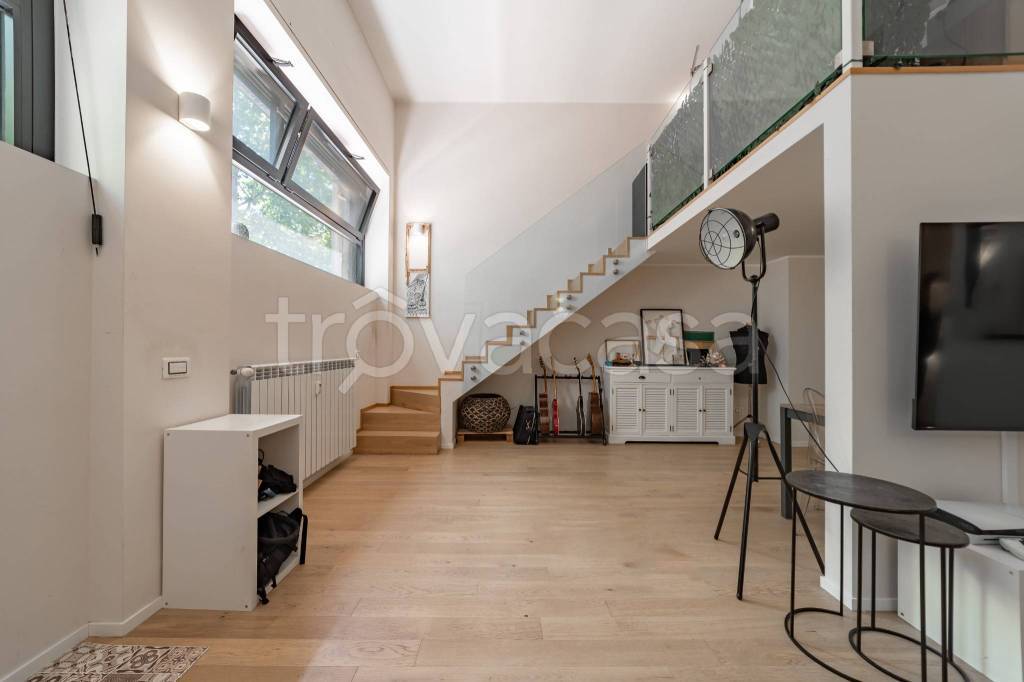 appartamento in vendita a Milano in zona Città Studi