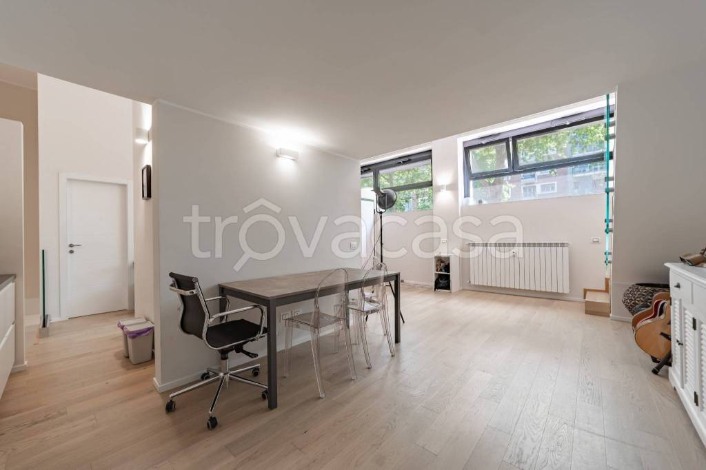 appartamento in vendita a Milano in zona Città Studi