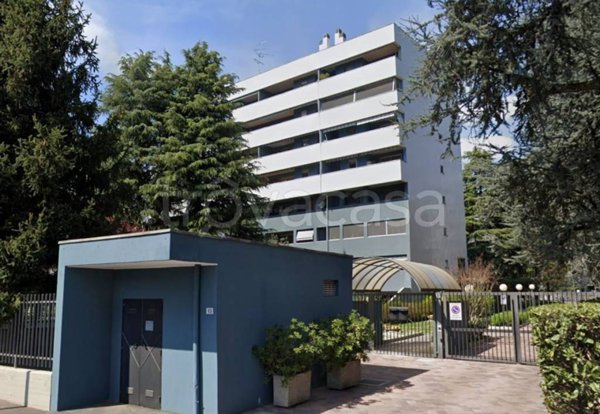 appartamento in vendita a Milano in zona Quarto Cagnino