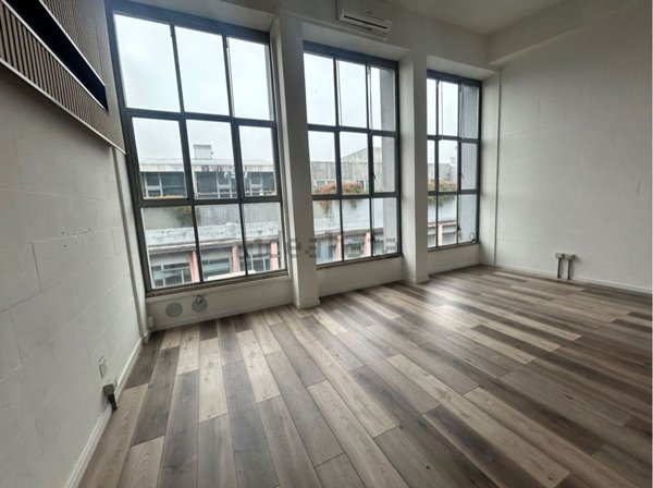 appartamento in vendita a Milano in zona Crescenzago